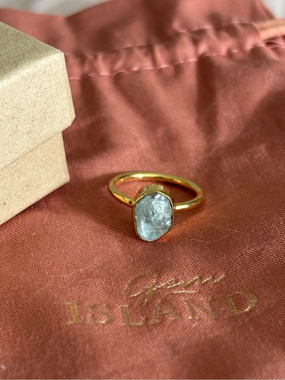 Gem Island Gold Ring with Aquamarine Stone